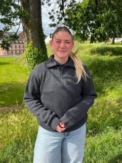 Axel 25, Uni - Voksen Striktrøje